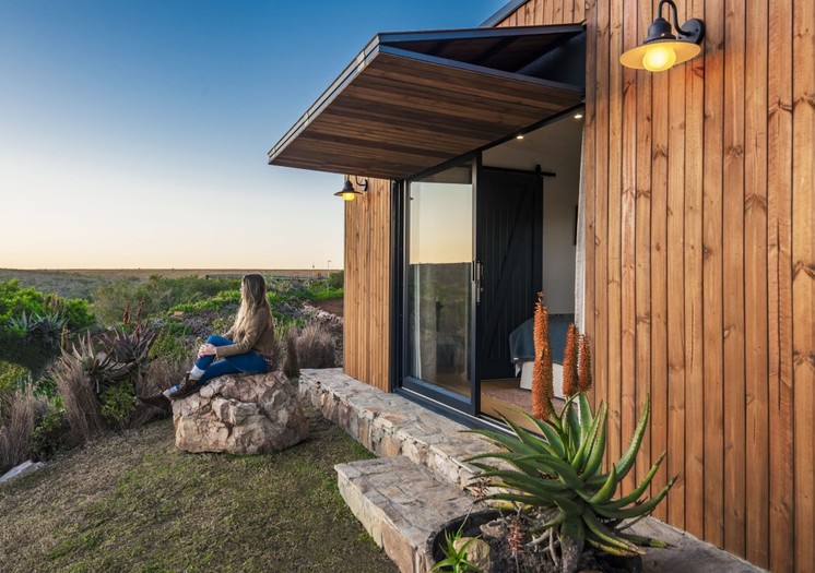 Hopewell Luxury Cabin View Lifestyle 14 1