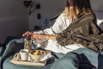 Hopewell Luxury Cabin Coffee In Bed Lifestyle 50
